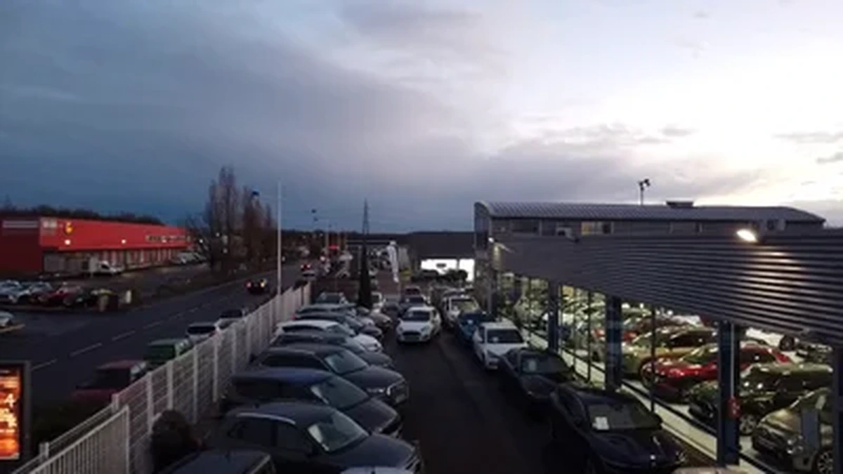 Tesla Model Y Déjà VENDU ! BOOSTER la Vente de votre Véhicule ! Emplacement stratégique !