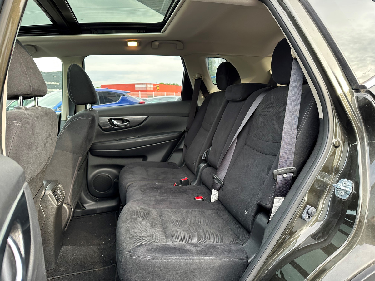 Nissan NISSAN X TRAIL 130 | N-Connecta 7 Places | Toit panoramique | Caméra 360 | Régulateur vitesse