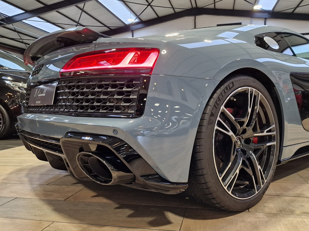 Audi R8 5.2 V10 FSI RWD LIGNE MILTEK 540CH