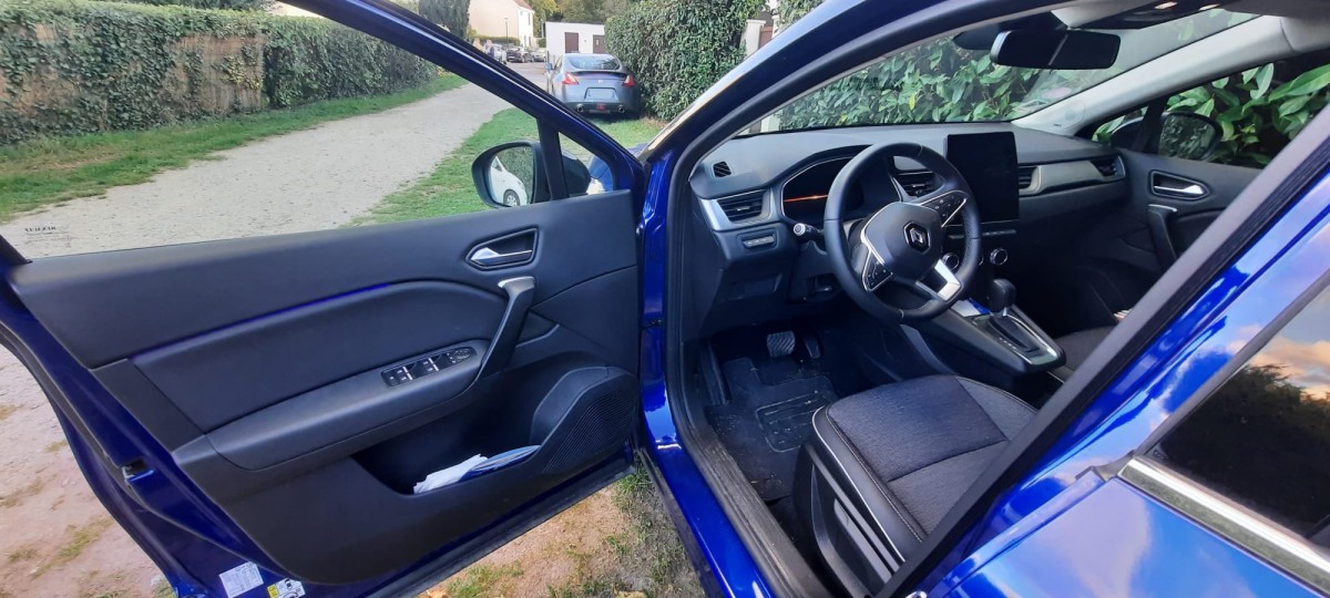 RENAULT captur TCe EDC 140 ch | Intens | Toit ouvrant | Audio Bose | GPS | Système d'accès sans clé