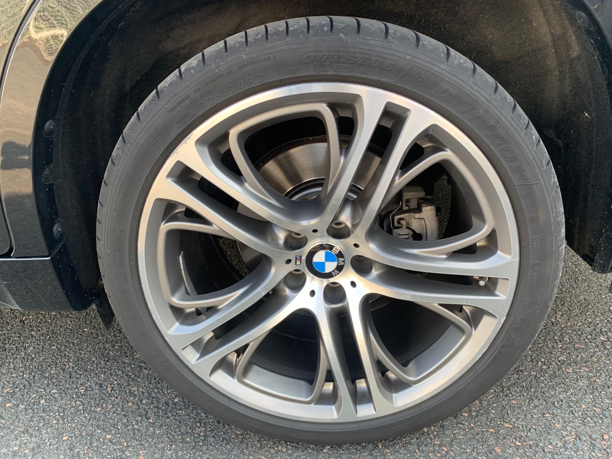 Bmw X6 380 | M | Toit ouvrant | Harman Kardon | Régulateur vitesse adaptatif | Attelage électrique