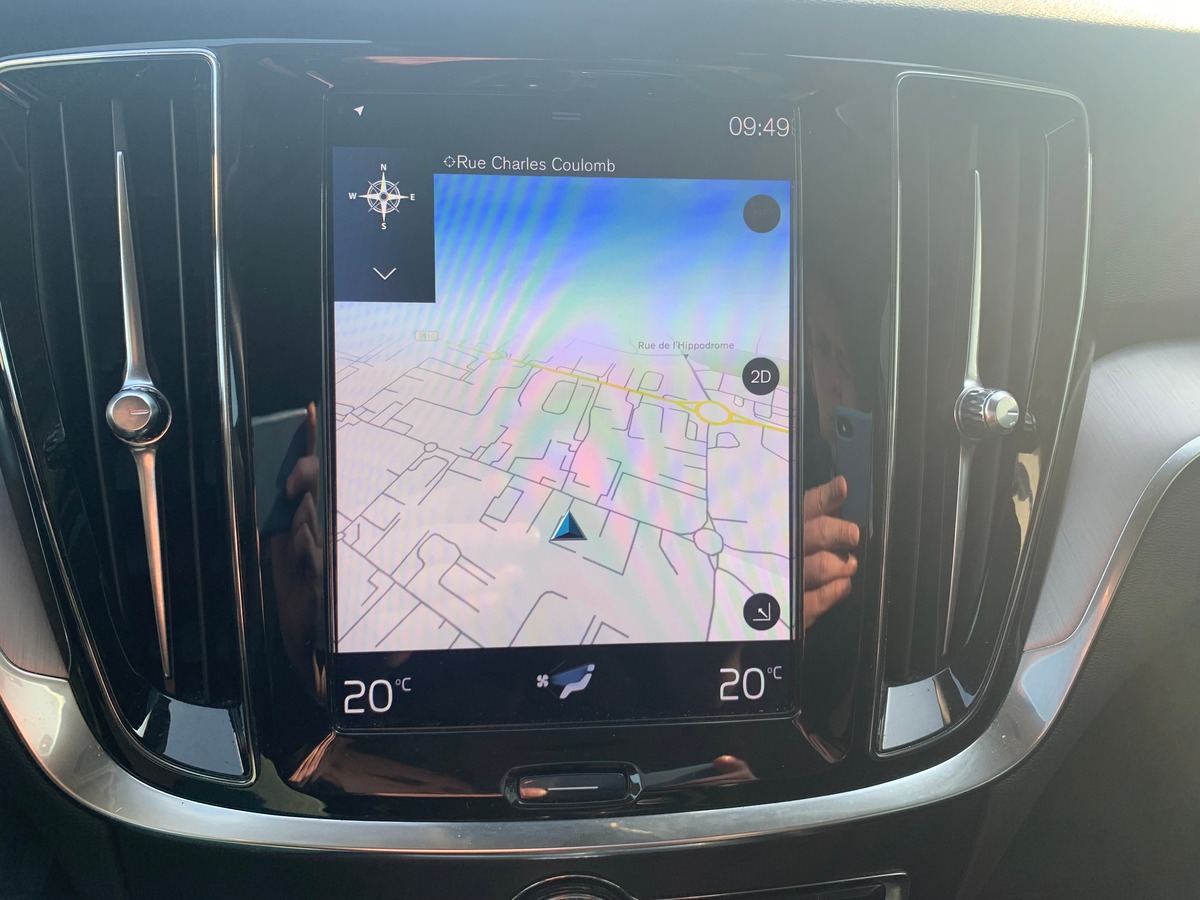 Volvo V60 150 ch | Momentum business | Caméra de recul | Avertisseur Angles Morts | Apple car Play