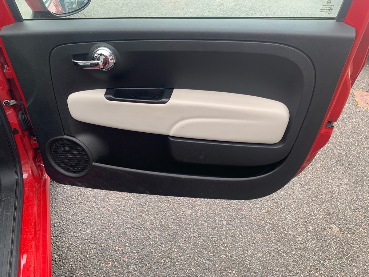 Fiat 500 70 ch | Hybrid | Toit vitré | Régulateur de vitesse | Climatisation