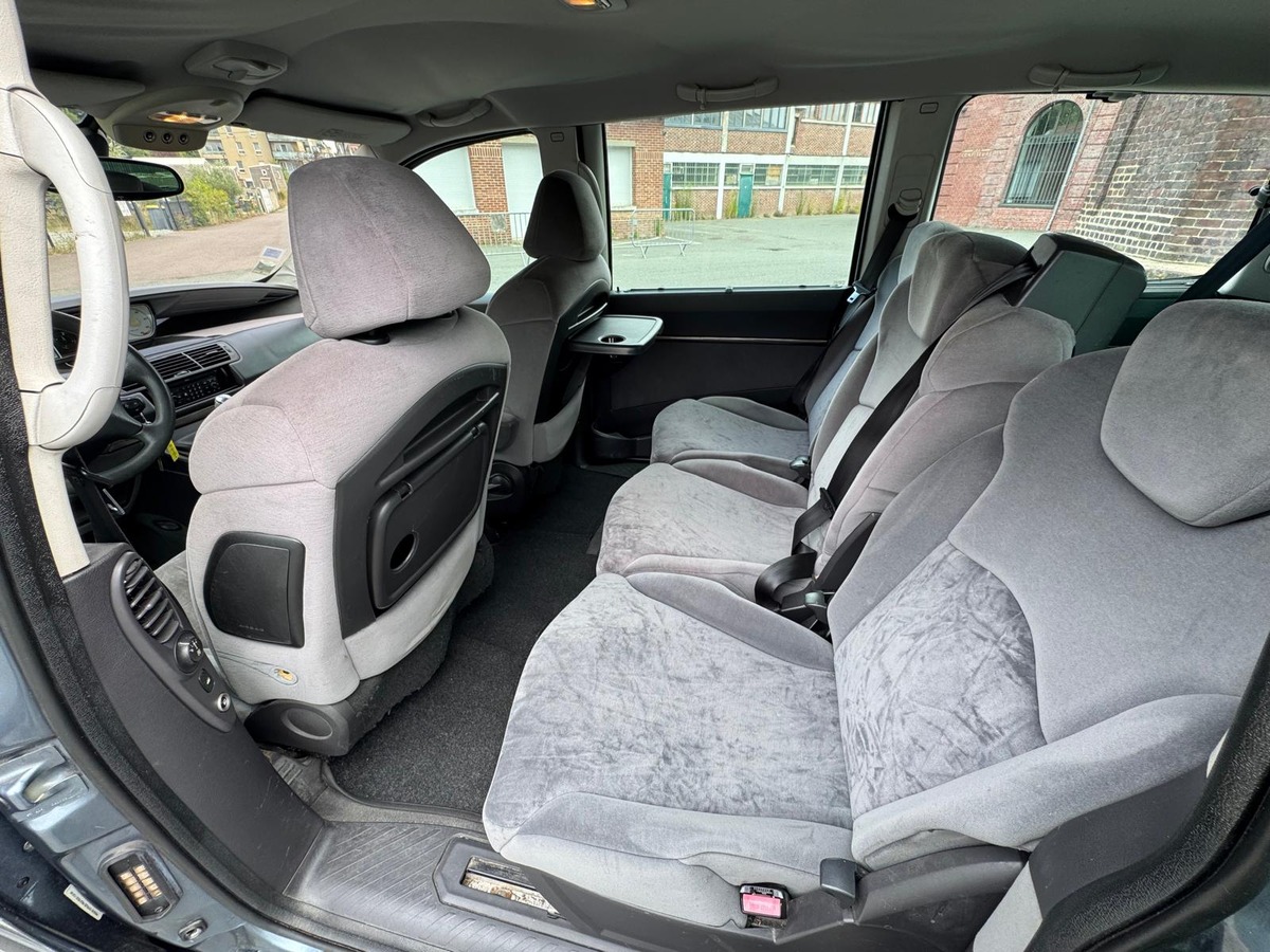 Citroën C8 2.0 HDI 120- 7 Places- Distribution neuve