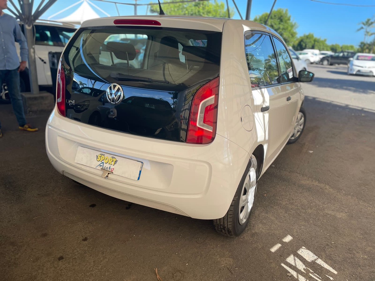 Volkswagen Up! 1.0L 60Chx