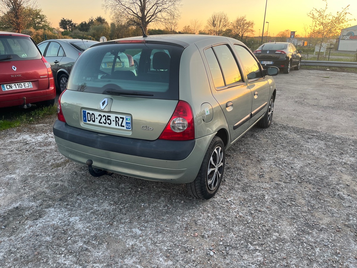 RENAULT Clio 1.2I
