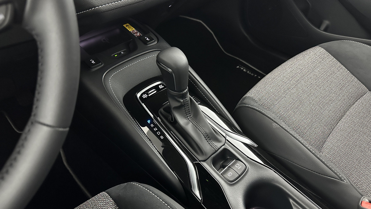 Toyota Corolla Touring Spt 1.8 Hybride 140 Design | Écran couleur tactile 10,5’’ | PLUSIEURS COLORIS