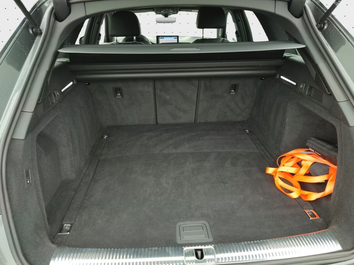 Audi A4 Avant 40 TDI 204ch S line quattro S tronic 7/Compétition/Attelage/Caméra/Gris Daytona