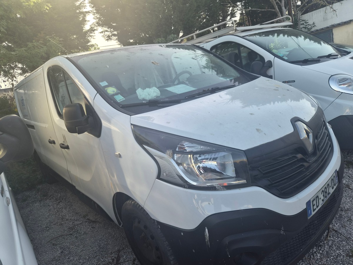 RENAULT Trafic
