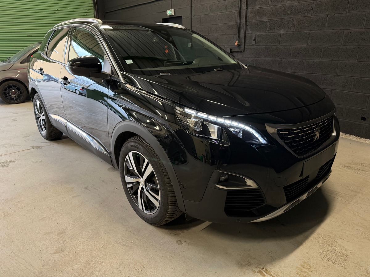 Peugeot 3008 1.5 hdi Allure Cock Pit / Hayon Electrique / Carplay Android / Caméra de Recul