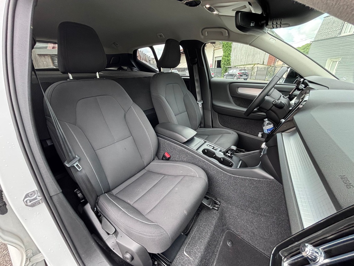 Volvo XC40 2.0 T6 HYBRID - TVA RECUPERABLE - Attelage électrique