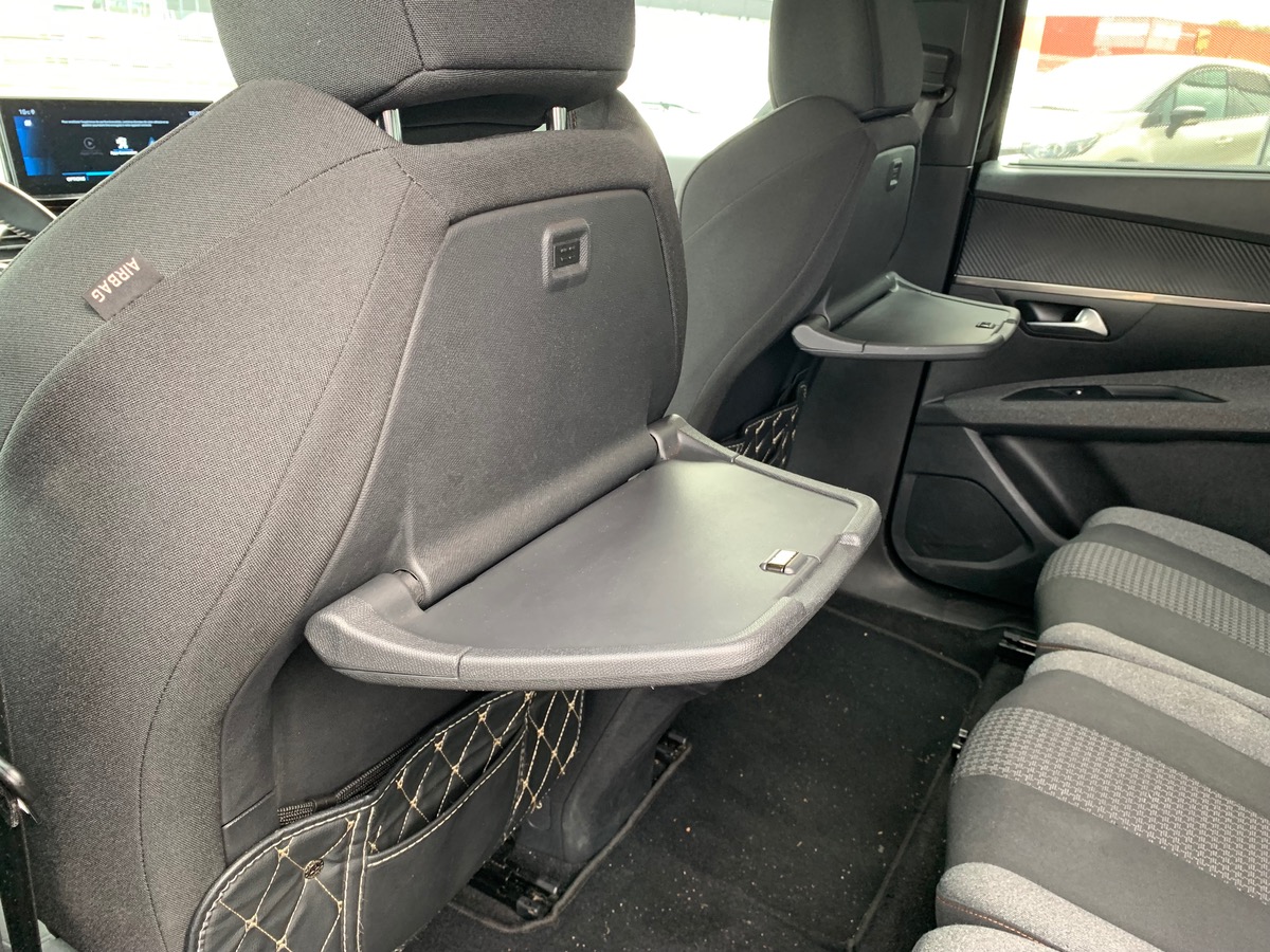 Peugeot 5008 130 ch | 7 Places | Active Pack