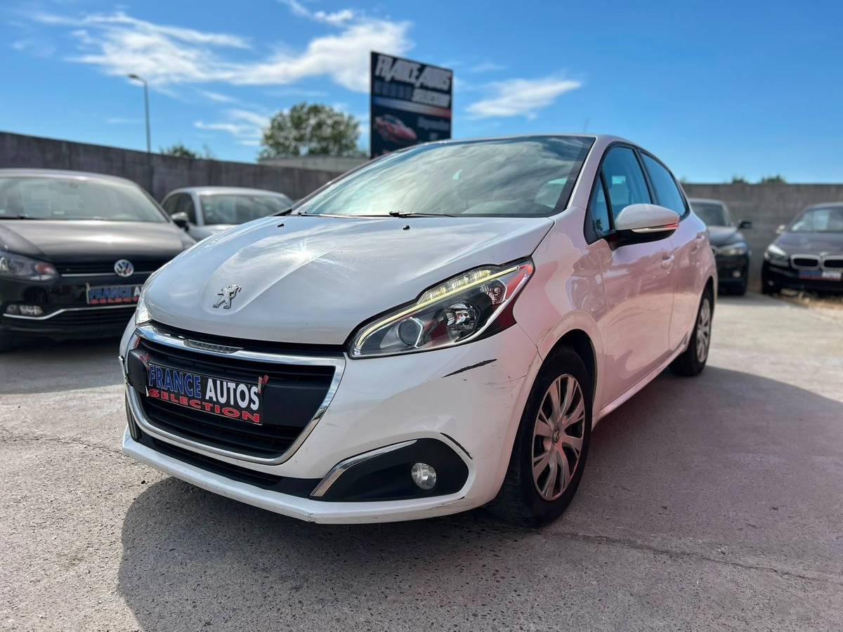 Peugeot 208