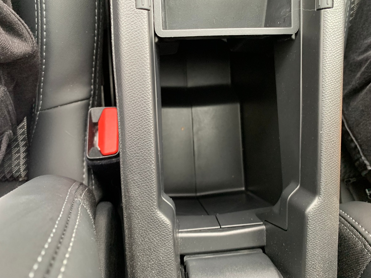 Peugeot 208 130 | GT | Toit panoramique | Caméra recul | Avertisseur angles morts | Apple car play