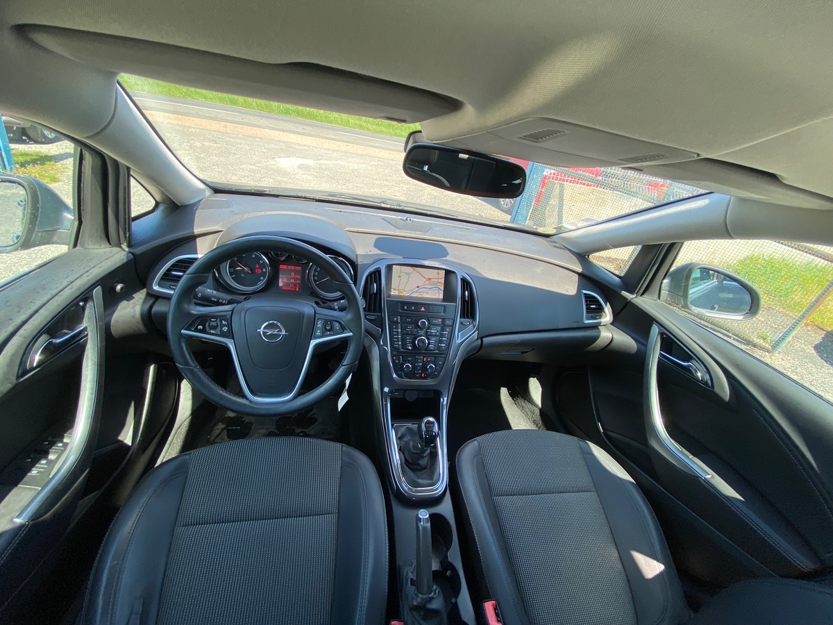 Opel Astra 1.6 cdti 136cv 2014 234200km