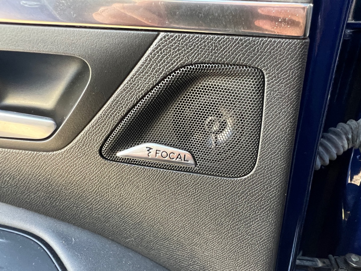 Peugeot 3008 HYbrid4 300cv GT EAT8, SUIVI COMPLET PEUGEOT, TOIT OUVRANT, SIEGES CHAUFFANTS/ MASSANTS