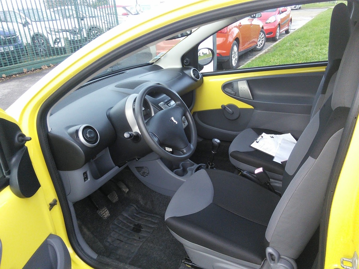 Peugeot 107 1.0 68 Urban - moteur a chaine de distribution