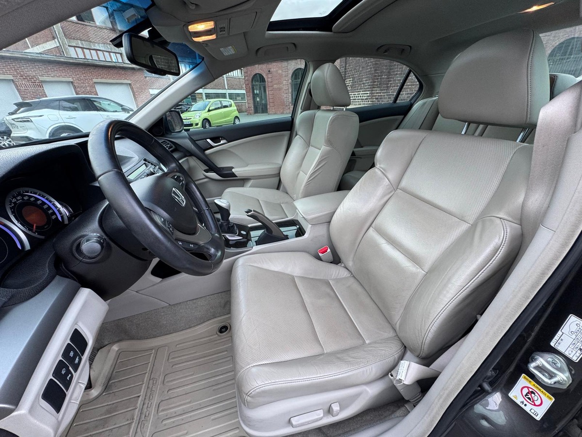 Honda Accord 2.2 DTEC 150 Luxury Innova- Toit ouvrant- Garantie