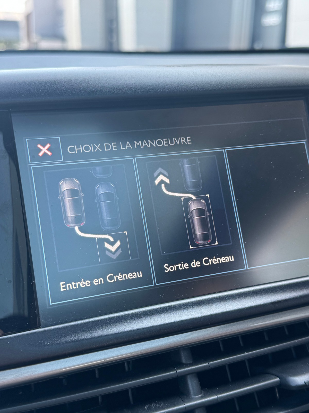Peugeot 208 XY JBL 1.6 e-HDi 115 BVM6 Park Assist