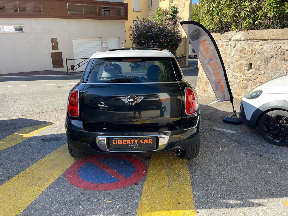 Mini Countryman Cooper 1.6 i 115 CV / Toit Ouvrant / Intérieur Cuir / GPS / Boite Auto