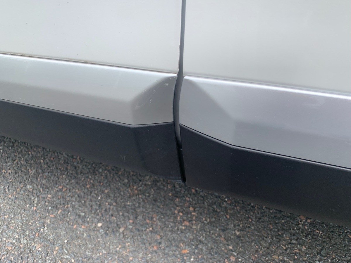 Peugeot 2008 130 chevaux | GT Line | Toit ouvrant panoramique | Apple car Play | Attelage
