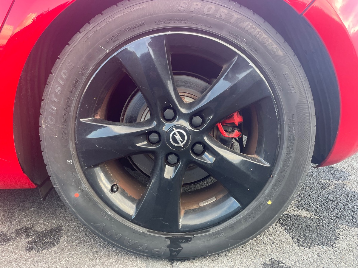 Opel Astra 1.6 turbo 180 sport