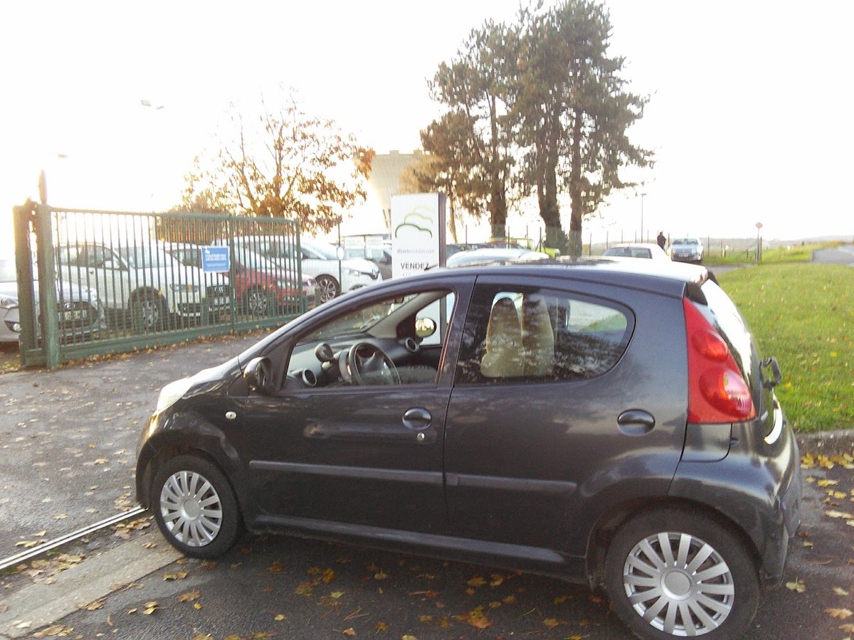 Peugeot 107 1.0 68 Trendy 5 PORTES - MOTEUR CHAINE DISTRIBUTION