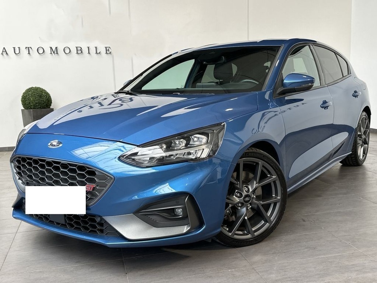 Ford Focus 2.0  ST line 190ch NAV/LED/AHK/ACC/VCOCKPIT/B&O/1 ere MAIN .