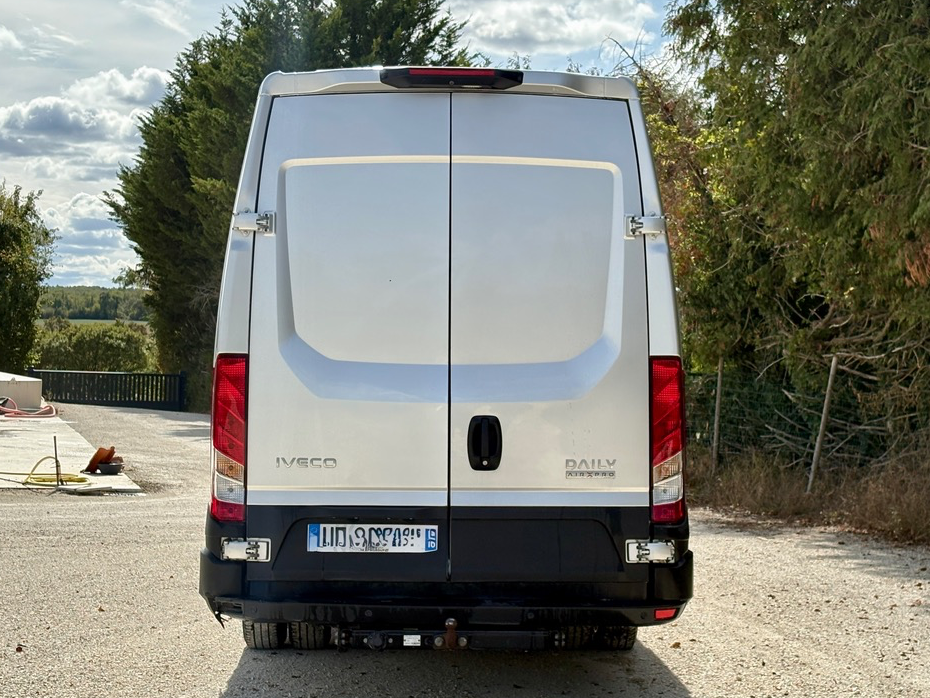 Iveco Daily 35 - 210 CH HI-MATIC -  TVA RECUPERABLE - FULL OPTION