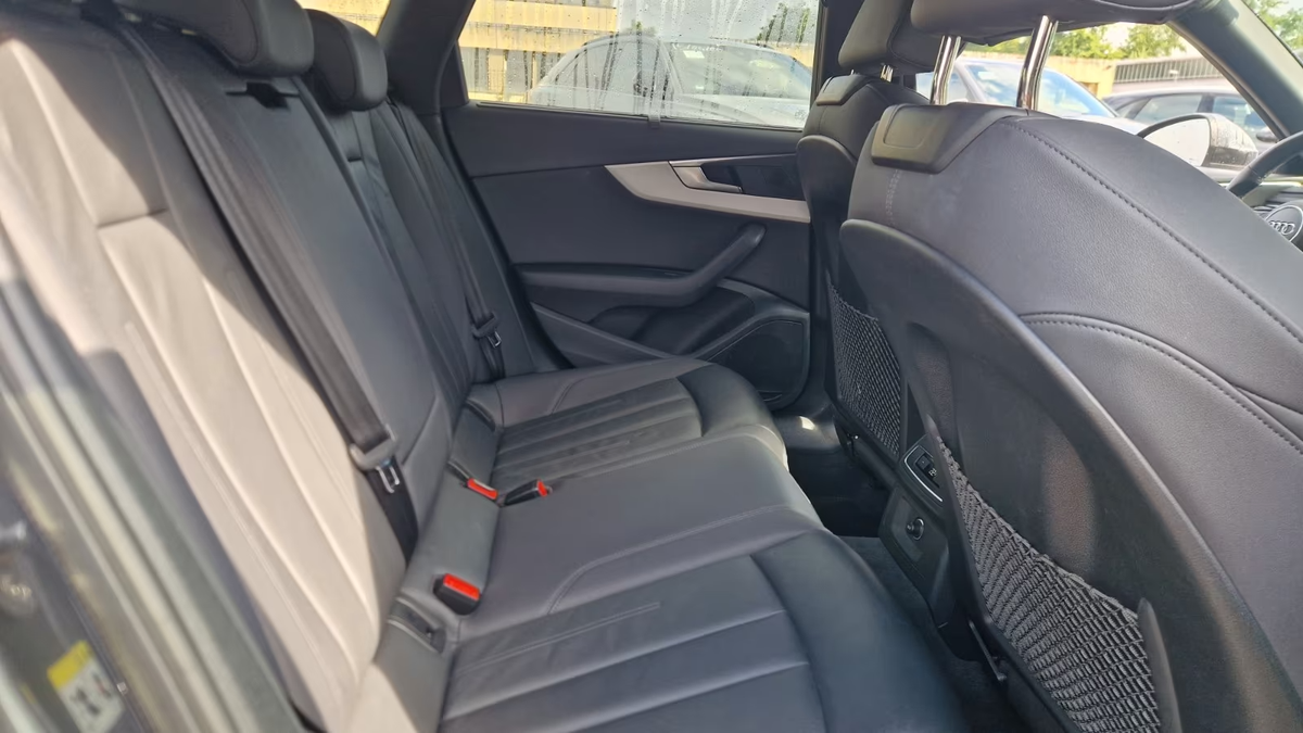 Audi A4 Allroad 40 TDI 204ch Avus quattro S tronic 7/Attelage/Caméra360/Gris Manhattan