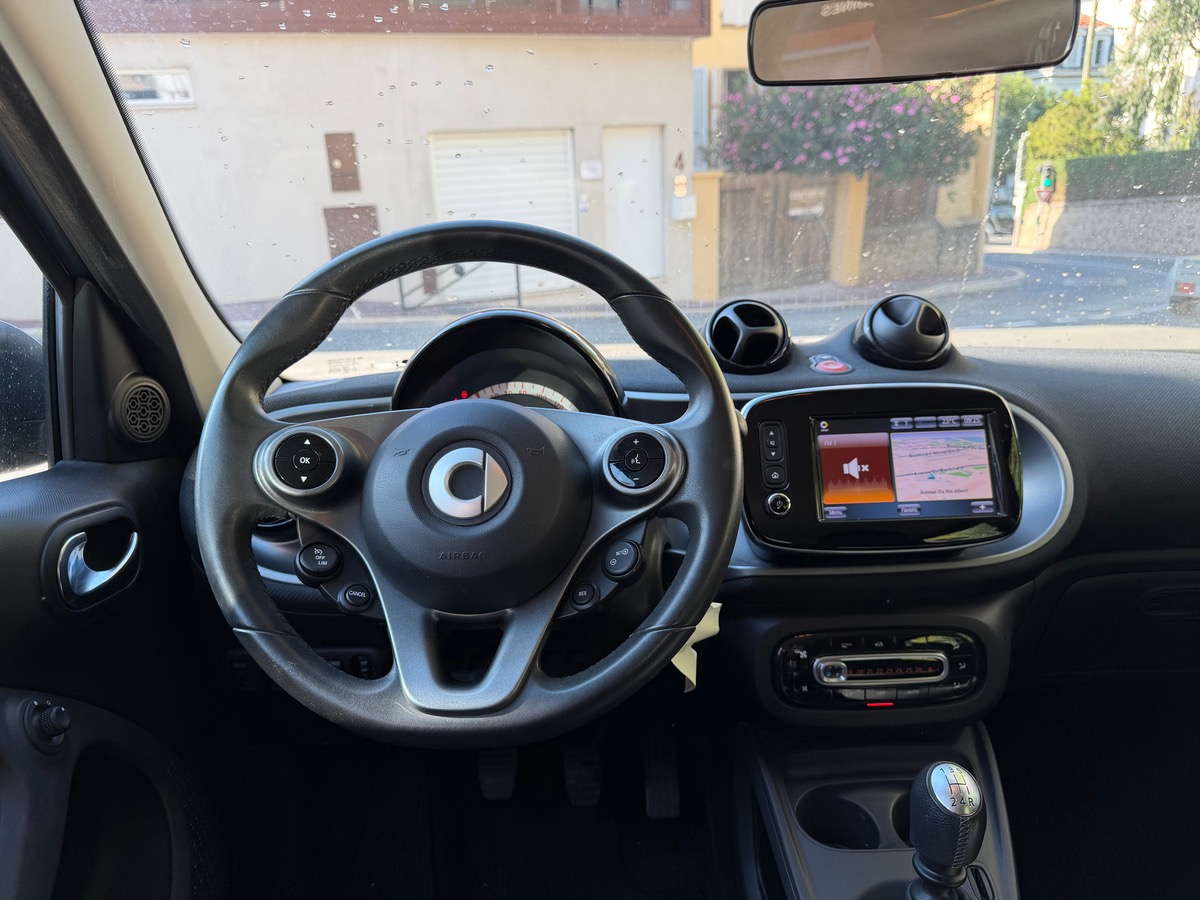 Smart Forfour 90CV / Prime / GPS/ 1er main / Km réel / intérieur Cuir