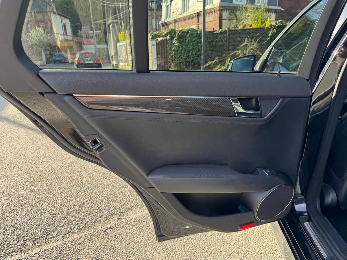 Mercedes-Benz Classe C 63 AMG 6.3 457cv Avantgarde BVA7- Suivi complet