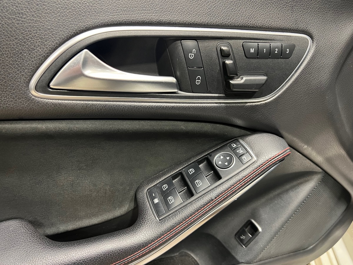 Mercedes-Benz CLA SHOOTING BRAKE 220 D 177 ch FASCINATION AMG 4MATIC 7G-TRONIC
