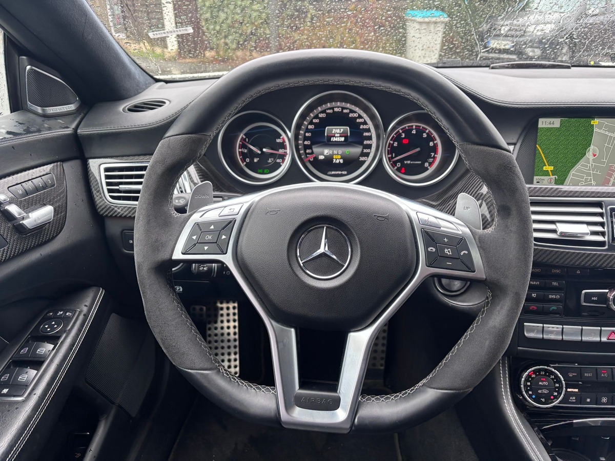 Mercedes-Benz CLS Shooting Brake 63 S AMG 585 - 4 MATIC - Garantie