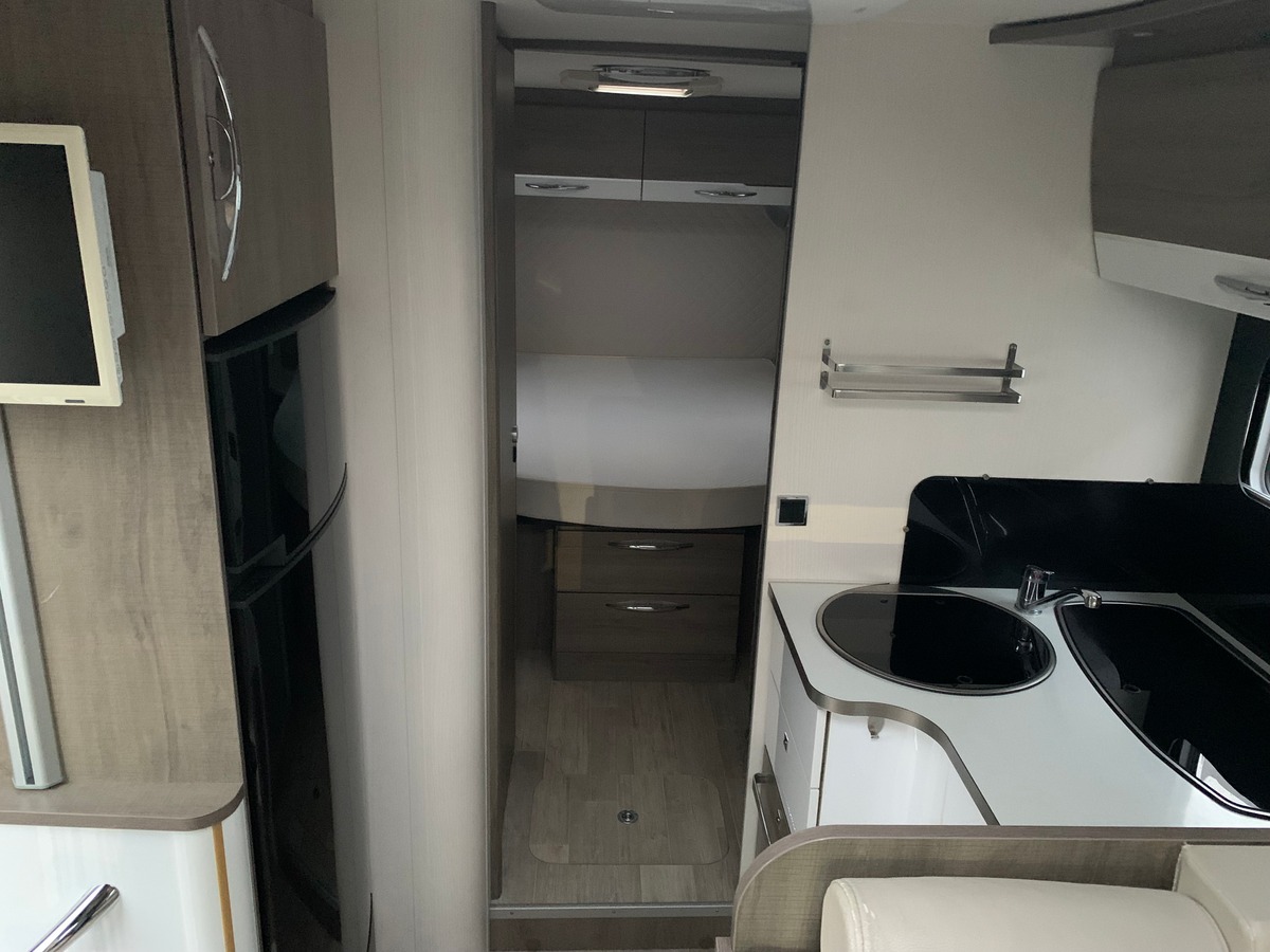 Fiat FIAT Bavaria intégrale i 740 style 130 | 4 couchages | Options Suspensions pneumatiques à l'arriére et Climatisation arriére