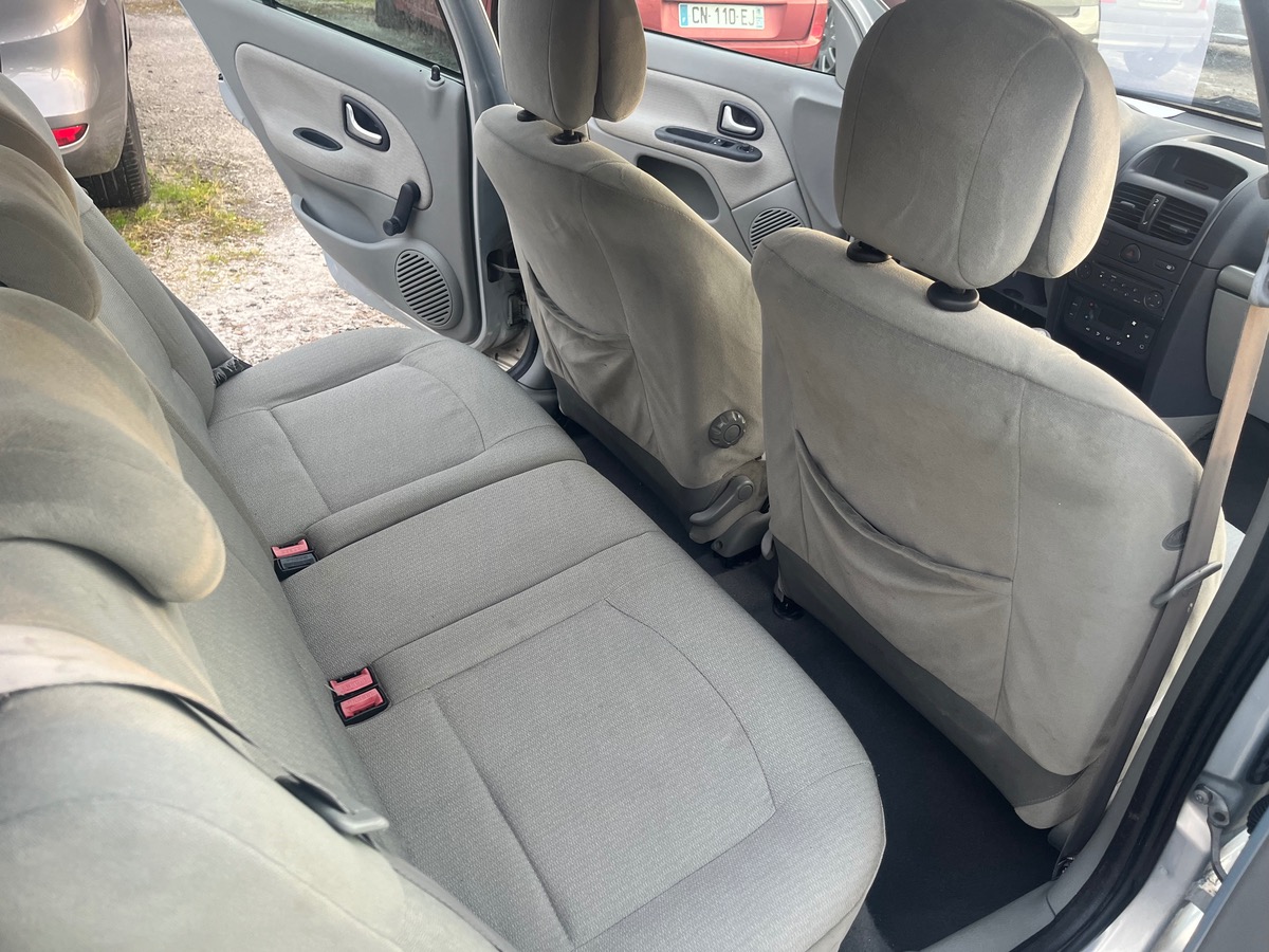 RENAULT Clio 1.4I 16V