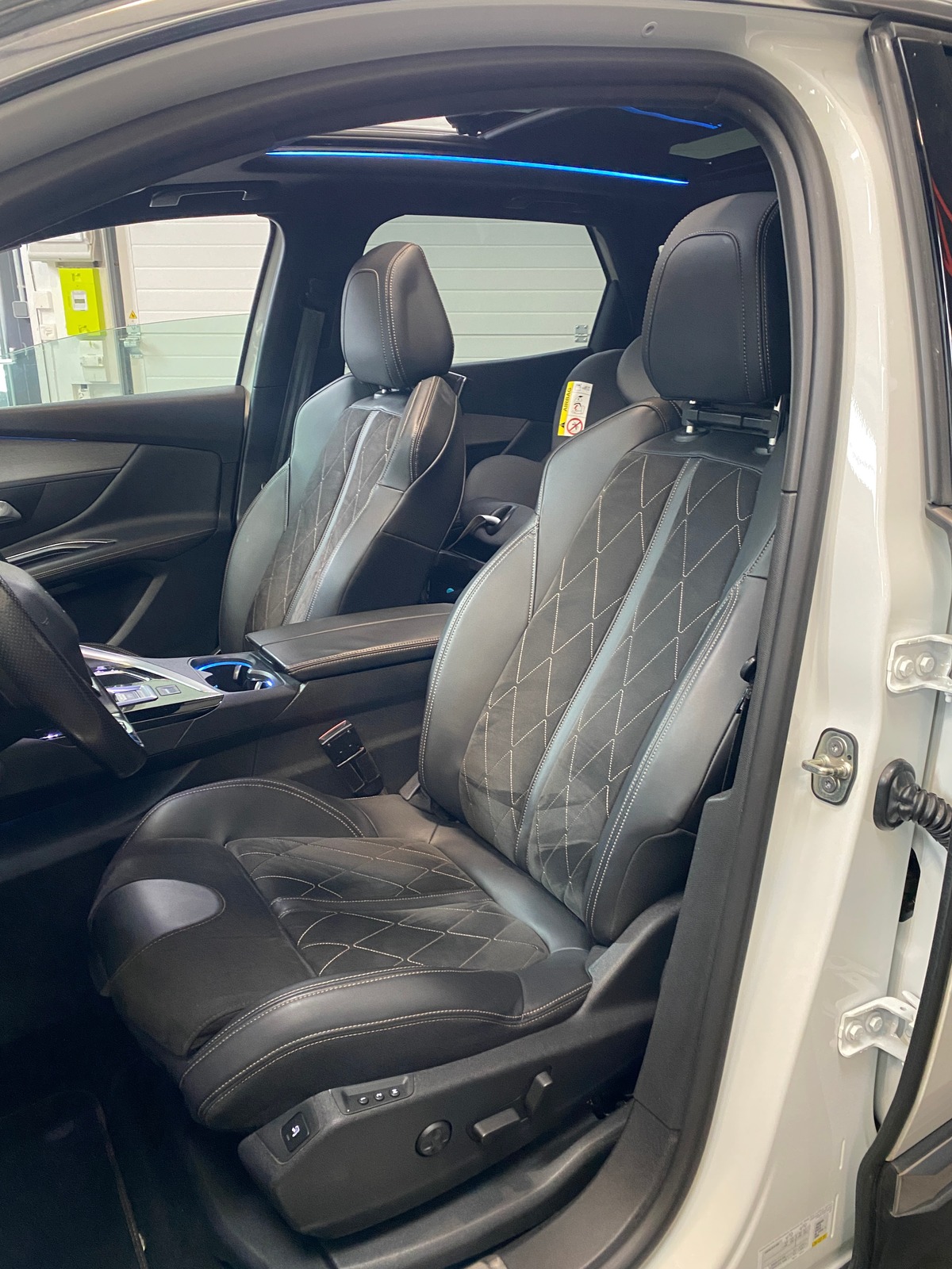 Peugeot 3008 2.0 HDi 180 S&S GT EAT6