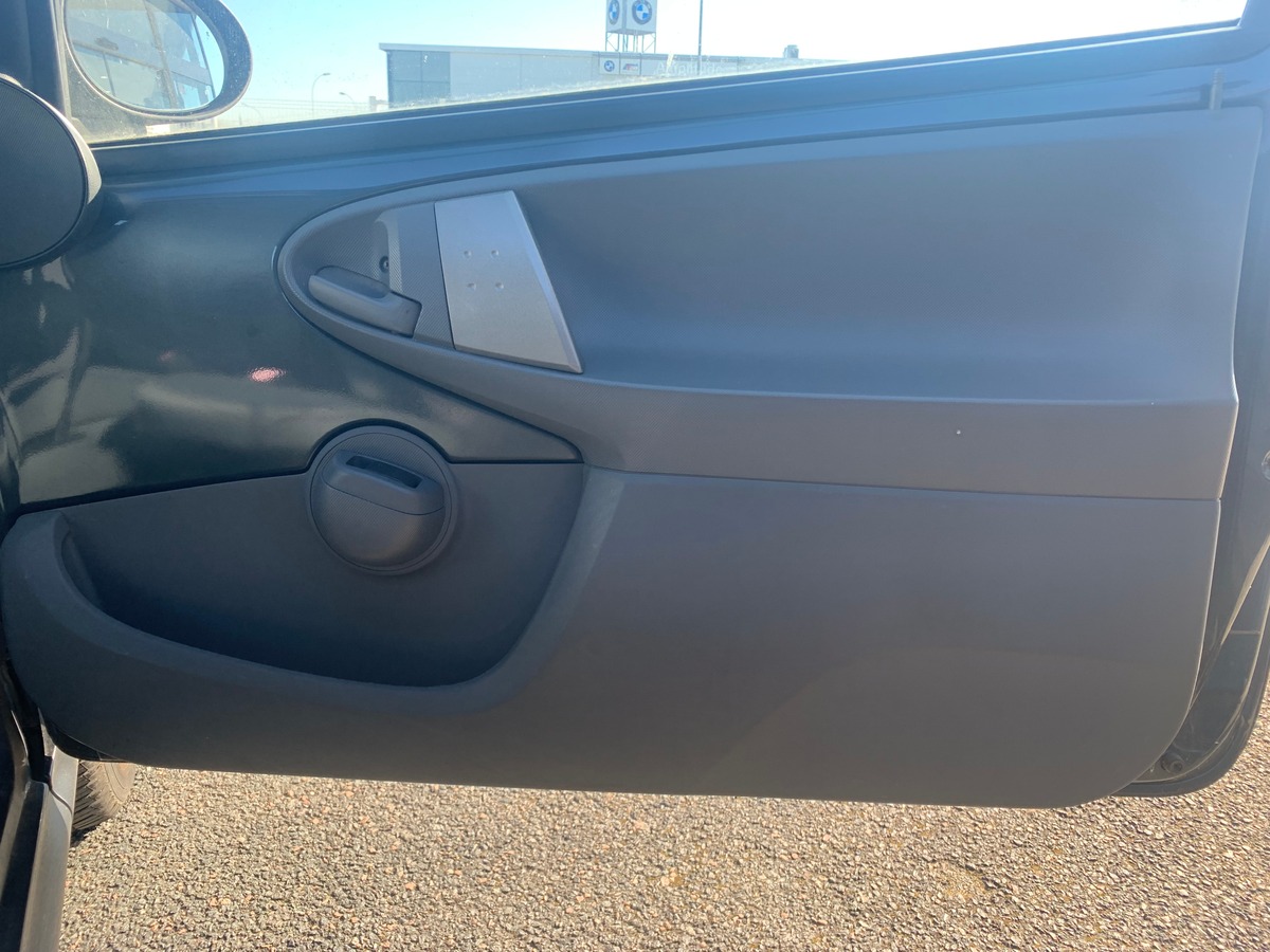 Citroën C1 68 chevaux | 1.0i | Confort | Premiére MAIN | 3 Portes | Direction assistée | Airbags