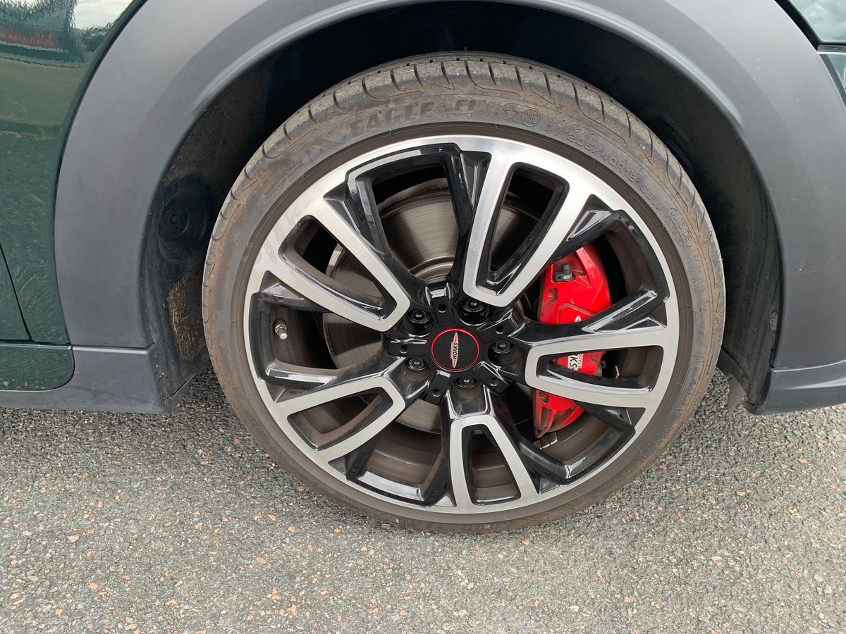Mini Cooper JCW 231 CHEVAUX | Dernier entretien MINI le 05/05/2025 à 25305 kilomètres