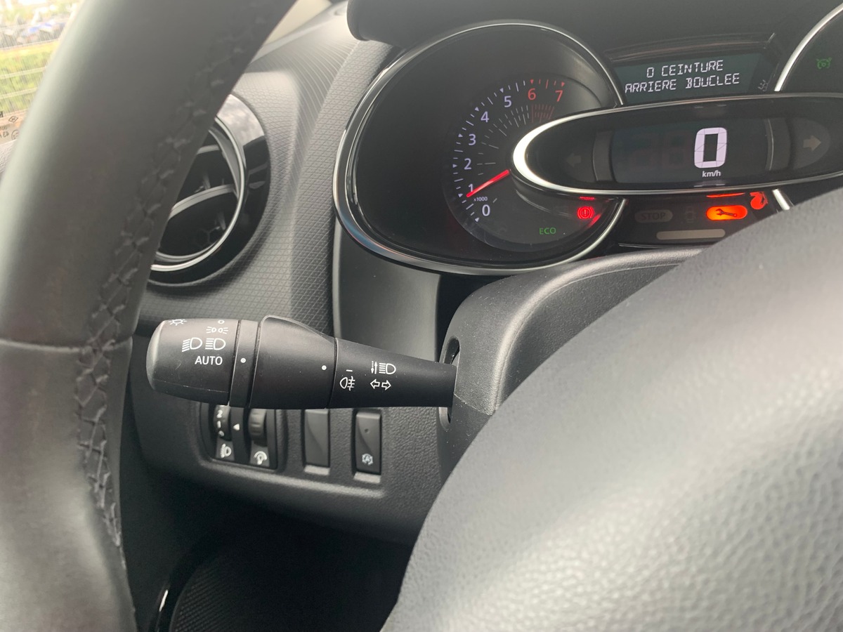 RENAULT Clio IV 90 ch | Limited | Régulateur vitesse | Climatisation | Radar stationnement arriére