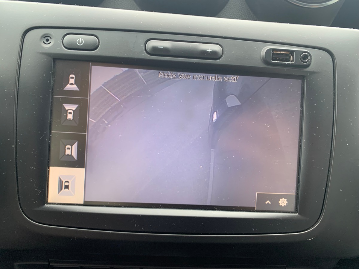 Dacia Duster 130 ch | Techroad | GPS | Régulateur de vitesse | Caméra de recul | Roue de secours