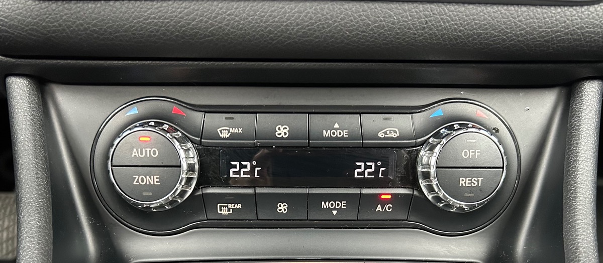 Mercedes Benz GLA 180