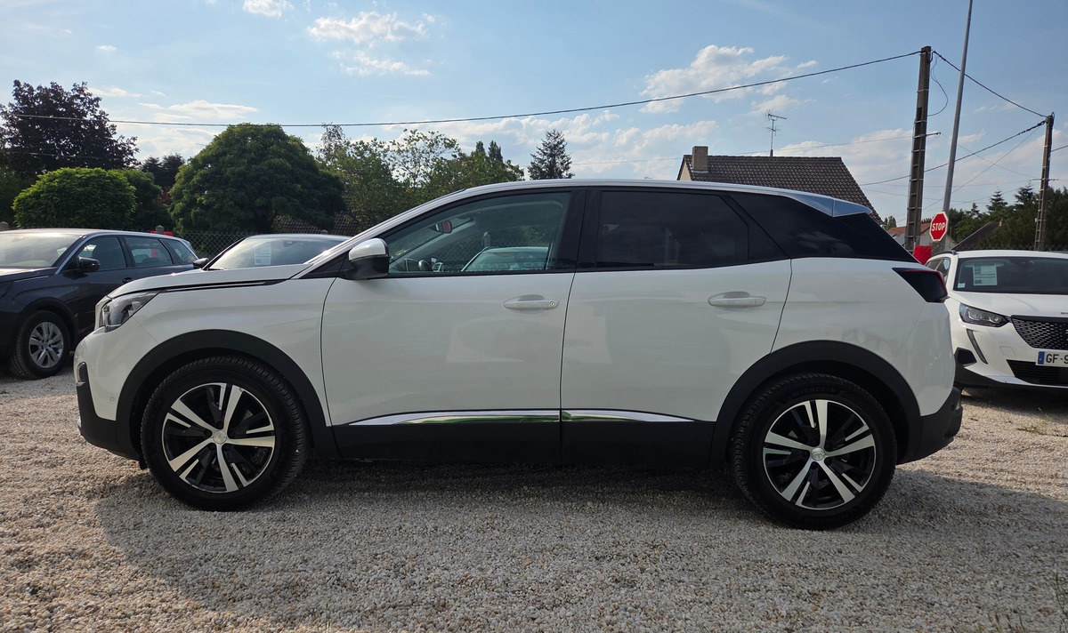 Peugeot 3008 1.6 BHDI 120 CV PACK ALLURE / 1*MAIN