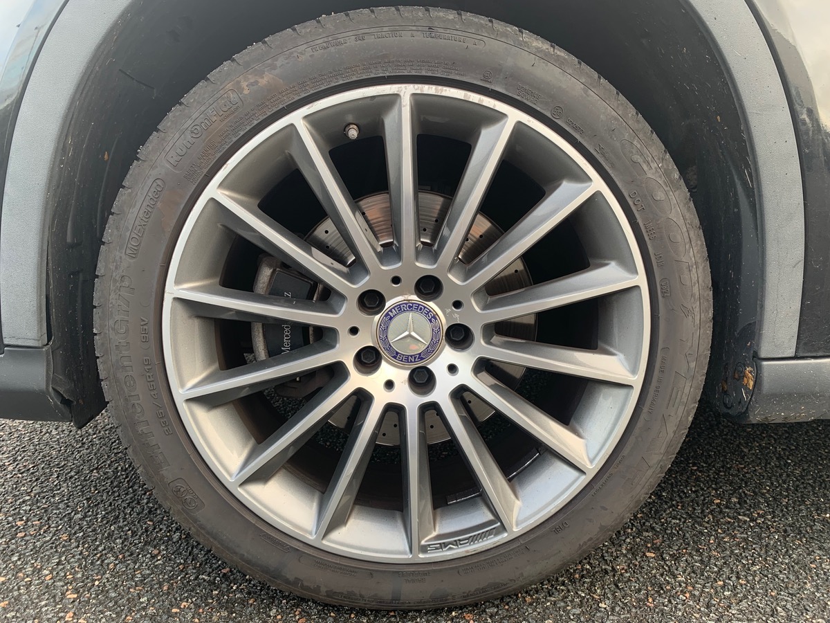 Mercedes-Benz GLA 177 | FASCINATION | Toit Panoramique NEUF | Caméra Recul | Attelage | 4MATIC