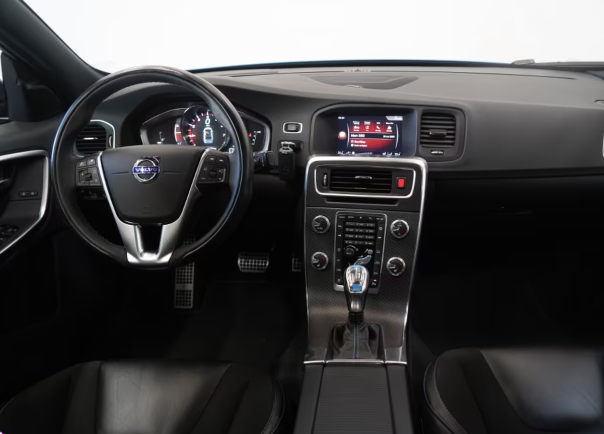 Volvo S60 II T6 AWD 367ch Polestar Geartronic/VO Allemand/Malus 3000e