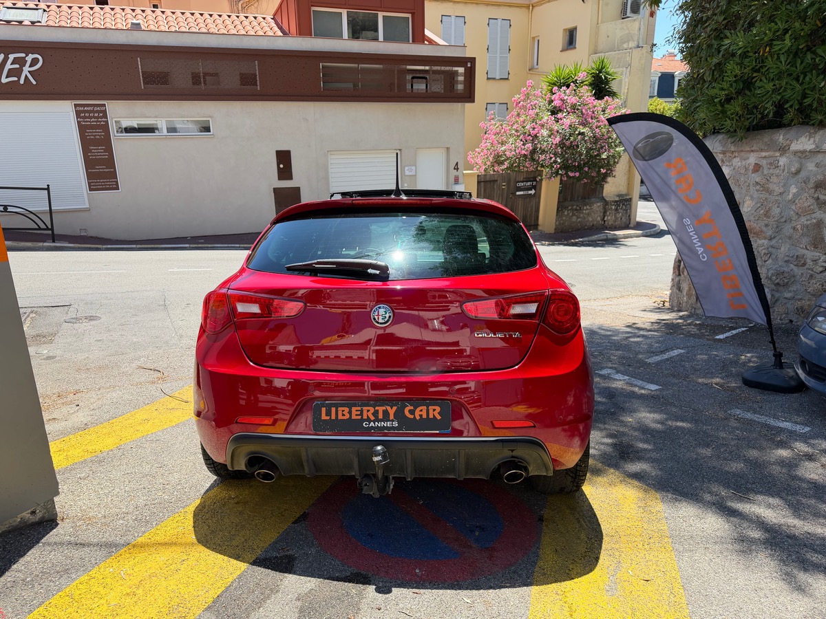 Alfa Romeo Giulietta 2.0 JTDM 170 CV PHASE 3 / Executive Sport / Toit Ouvrant /CarPlay/ Full Options