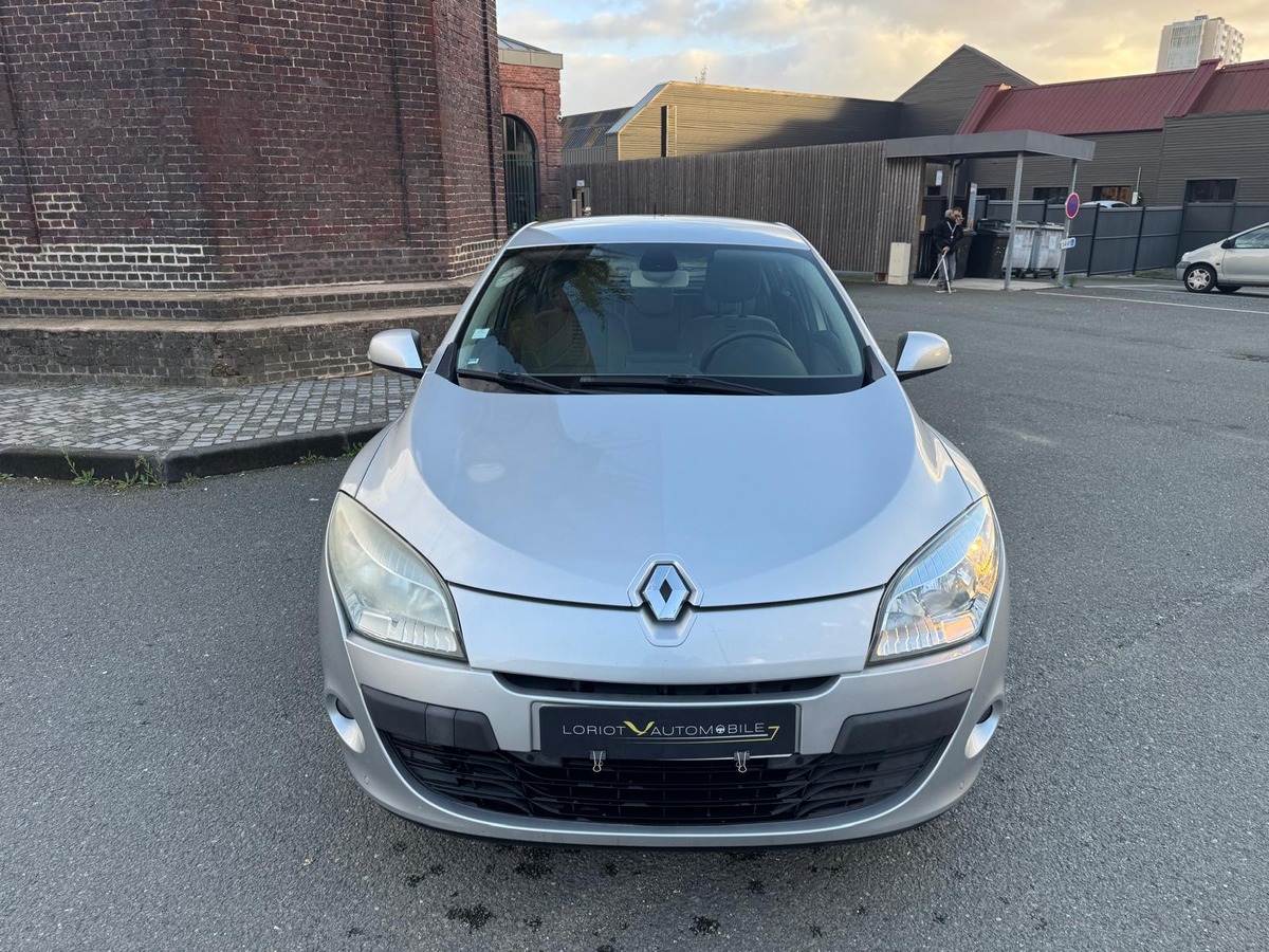 RENAULT Megane III 1.6 E85 (Flexfuel) 110cv Carminat Tom Tom  - Garantie