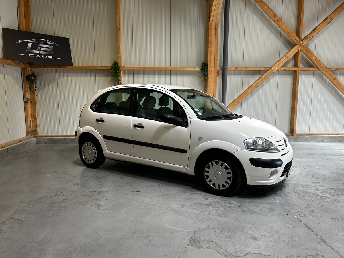 Citroën C3 1.4i 75 cv / 1ERE MAIN / VIDANGE ET DISTRIBUTION NEUVE / GARANTIE