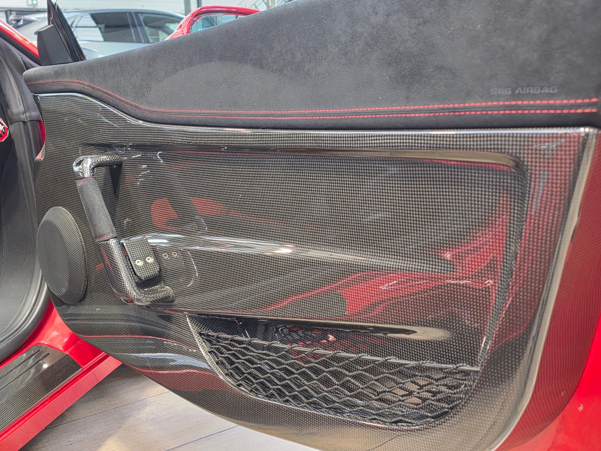 Ferrari 458 SPECIALE 4.5 605 ORIGINE FRANCE // ROSO CORSA /  BANDES NART / HARNAIS A