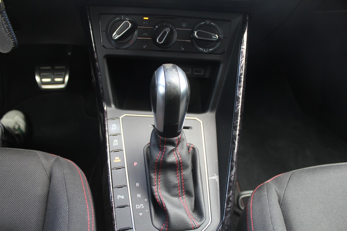 Volkswagen Polo POLO GTI 2.0TSI 200CV DSG